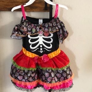 Little girl’s day of the dead Halloween costume
